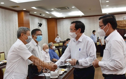 TPHCM họp mặt cán bộ cao cấp nghỉ hưu đầu năm 2022