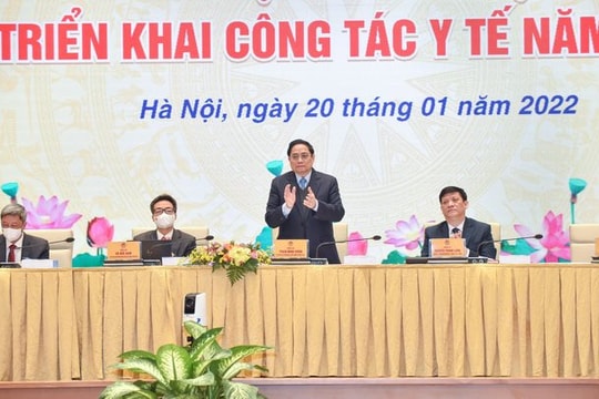 Thủ tướng dự Hội nghị triển khai công tác y tế năm 2022