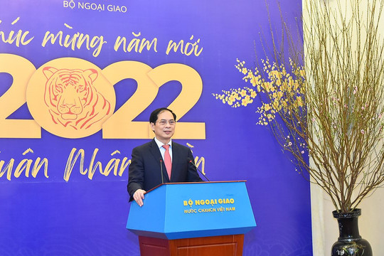 Bộ trưởng Ngoại giao Bùi Thanh Sơn gặp gỡ báo chí đầu năm 2022