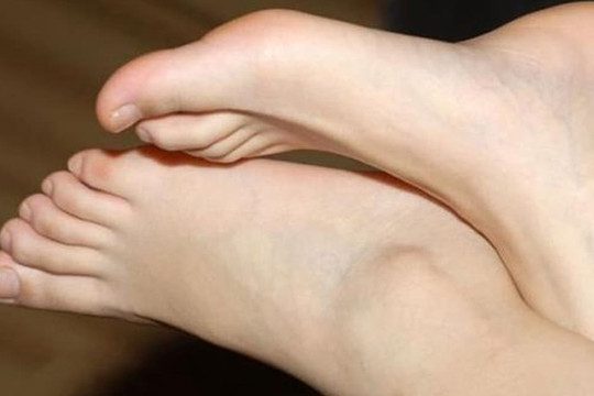 Người có bốn kiểu bàn chân này giàu sang phú quý, cả đời không lo cơm áo gạo tiền