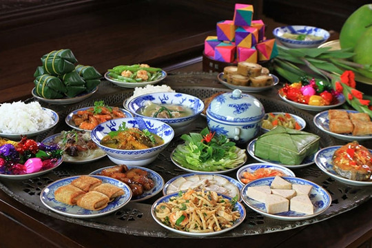 Mâm cỗ cúng, văn khấn tất niên chiều 30 Tết đơn giản và chính xác nhất