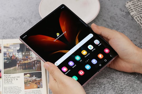 Samsung là nhà sản xuất smartphone lớn nhất thế giới
