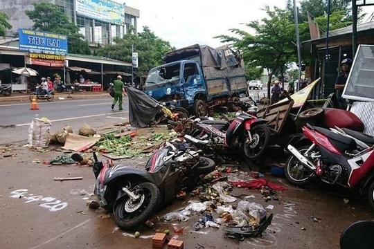 23 người thương vong vì TNGT trong ngày mùng 1 Tết