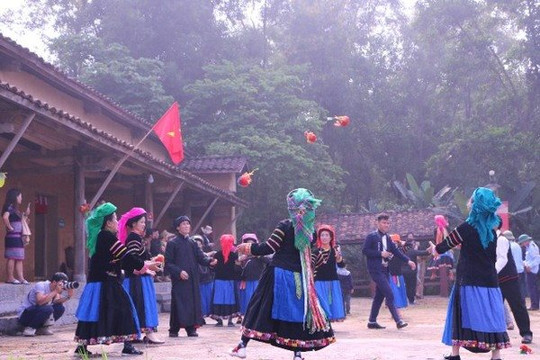 Tổ chức ngày hội "Sắc xuân trên mọi miền Tổ quốc" năm 2022