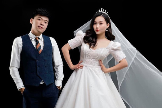 'Tân Bắc Đẩu' Trung Ruồi và cuộc sống hôn nhân trọn vẹn bên vợ đẹp con ngoan
