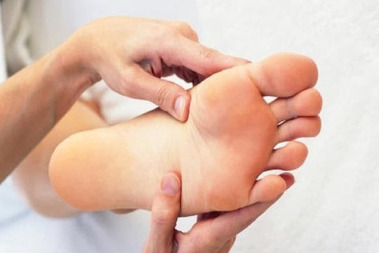 Người giàu có, tài lộc vượng phát thường sở hữu tướng bàn chân như thế này