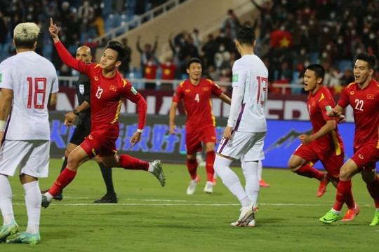 Tuyển Việt Nam trở lại top 100 FIFA