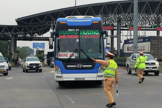 27 vụ tai nạn khiến 15 người tử vong ngày mùng 3 Tết