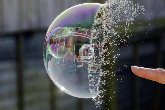 Bất động sản 2022 liệu có vỡ “bong bóng”?