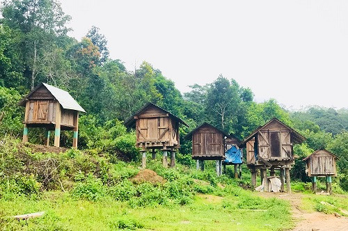 Nhà lúa - nét văn hóa độc đáo của người Mơ Nâm