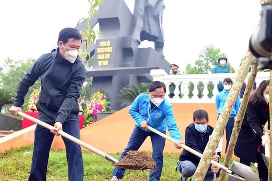 Phát động thi đua chào mừng Đại hội Đoàn các cấp và Tết trồng cây “Đời đời nhớ ơn Bác Hồ”

