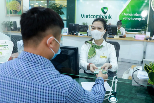 Trải nghiệm các tiện ích vượt trội của dịch vụ thẻ Vietcombank trên kênh ngân hàng số