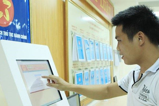 Thủ tướng yêu cầu tập trung đẩy mạnh cải cách TTHC, hỗ trợ người dân trong dịch bệnh