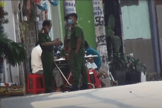 Bé trai 10 tuổi tử vong bất thường tại nhà
