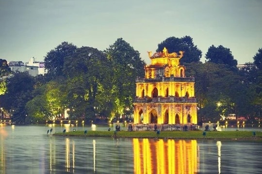 Hà Nội công bố lộ trình đón khách du lịch năm 2022