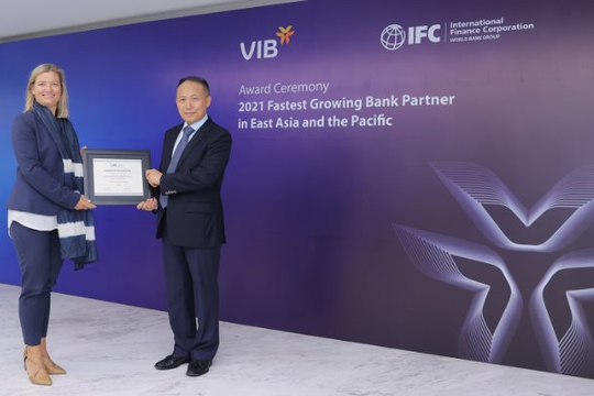 VIB nhận giải thưởng Ngân hàng tăng trưởng nhanh nhất trong hoạt động tài trợ thương mại khu vực Đông Á và Thái Bình Dương
