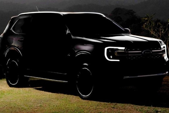 "Nhá hàng" Ford Everest mới