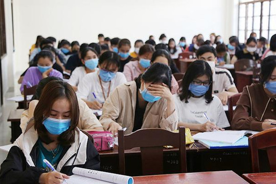 Nhiều trường đại học hoãn lịch học trực tiếp