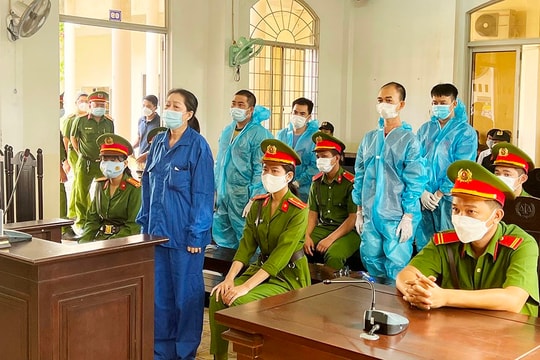 Bà trùm buôn lậu tiền Mười Tường bị phạt 8 năm tù