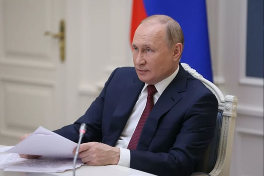 Căng thẳng Ukraine leo thang: Tổng thống Putin tuyên bố lợi ích của Nga là vấn đề “không thể đàm phán” 