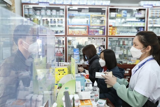 Người dân mua thuốc điều trị Covid-19 phải có đơn của bác sĩ