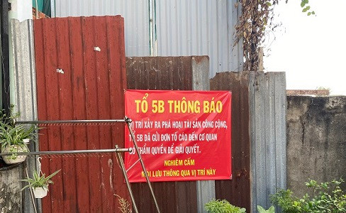 Thủ Đức (TP. HCM): Tập thể người dân bức xúc vì tài sản chung bị hủy hoại