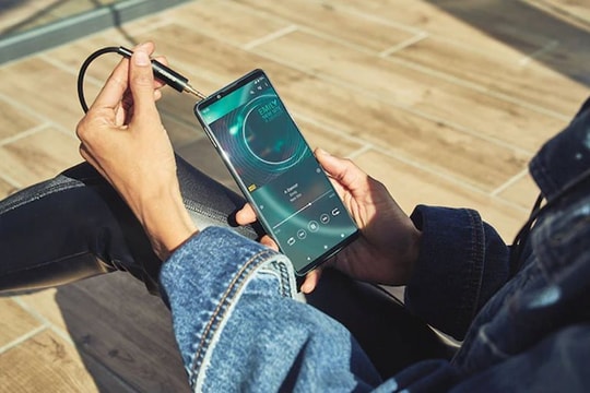 Xperia 5 IV lộ diện với chip Snapdragon 8 Gen 1 