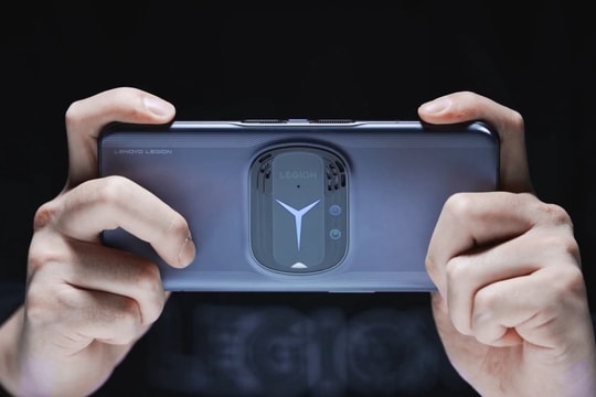 Lenovo ra mắt gaming phone Legion Y90