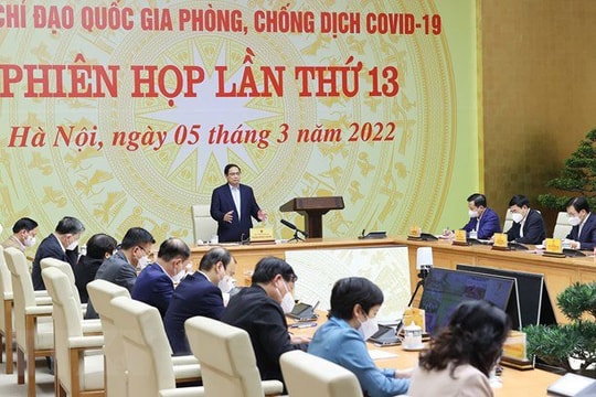 Thủ tướng: Nghiên cứu việc tiêm mũi thứ 4 và mũi cho trẻ em dưới 5 tuổi