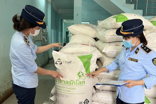 Phú Yên: Tạm giữ 15 tấn đường kính trắng do Thái Lan sản xuất, không có hóa đơn