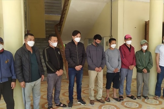 Bắt giữ 9 đối tượng sát phạt nhau bằng hình thức xóc đĩa