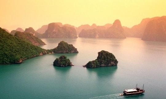 Lên phương án ‘hồi sinh’ hoàn toàn du lịch đón khách đến Vịnh Hạ Long, Yên Tử