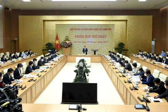 Thủ tướng: Doanh nghiệp trong và ngoài nước vẫn còn kêu nhiều về thủ tục hành chính