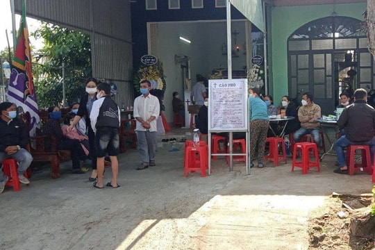 Rủ nhau ra sông Ba tắm, 2 em học sinh đuối nước thương tâm