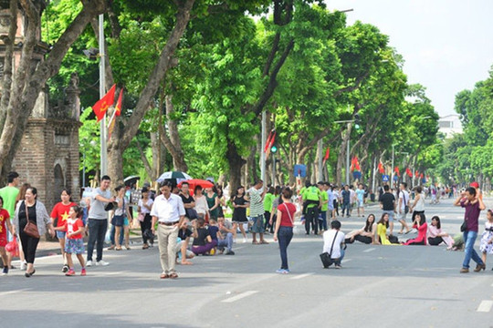 Đề xuất mở lại phố đi bộ hồ Gươm