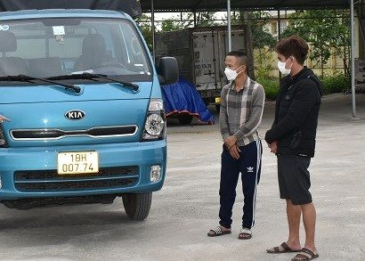 Đi ô tô từ Nam Định qua Ninh Bình trộm trâu
