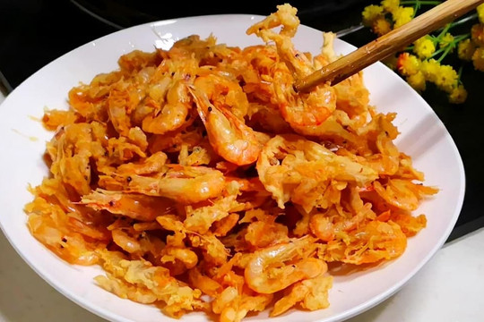 Tôm đồng chiên giòn không nên cho trực tiếp. Hãy ghi nhớ 3 điểm này, tôm giòn mà không hề có mùi hôi, rất ngon!