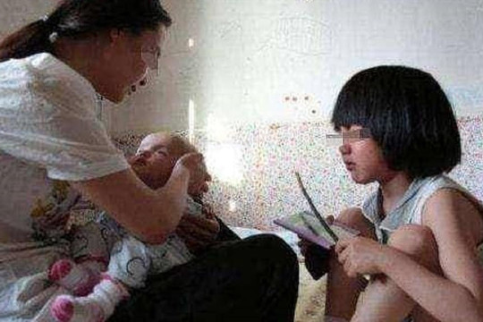 Những thói quen xấu sẽ thúc đẩy sự phát triển sớm của trẻ, thậm chí ảnh hưởng đến chiều cao, cha mẹ nên sửa chữa kịp thời