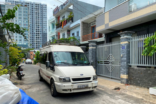 Cụ bà 80 tuổi bị xe tải cuốn vào gầm tử vong 