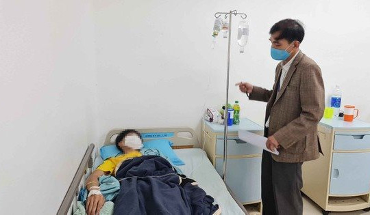 Lâm Đồng: Gần 50 người nhập viện sau khi ăn bánh mì
