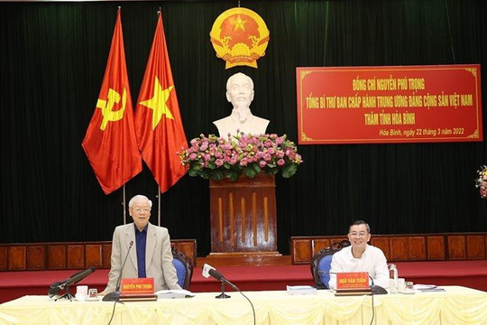 Tổng Bí thư Nguyễn Phú Trọng làm việc tại tỉnh Hòa Bình