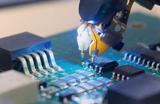 Dù thiếu nguồn cung nhưng thị trường chip bán dẫn toàn cầu vẫn tăng trưởng mạnh