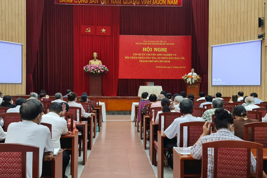 TAND TP.HCM tổ chức tập huấn chuyên môn cho hơn 1.000 Hội thẩm nhân dân 