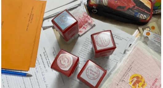 Bà Rịa - Vũng Tàu: Bắt đường dây làm giả bằng đại học, con dấu của công an