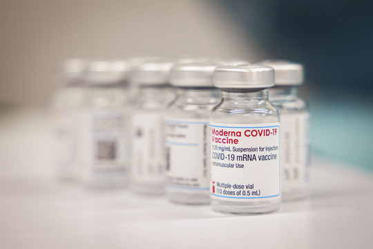 Đề xuất nhận viện trợ 13,7 triệu liều vaccine Covid-19 để tiêm trẻ em
