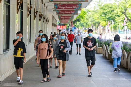 Khách du lịch đến Hà Nội tăng gần 50%