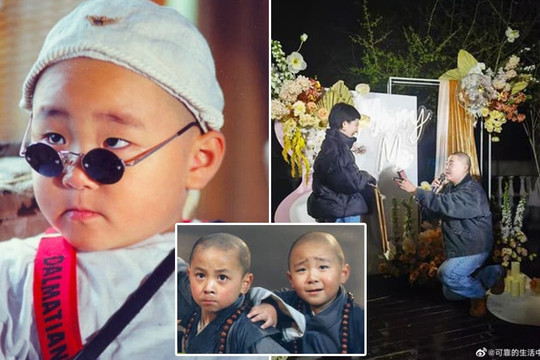 'Chú tiểu' Hác Thiệu Văn cầu hôn bạn gái, dân mạng cảm thán: 'Thời gian trôi nhanh thật'