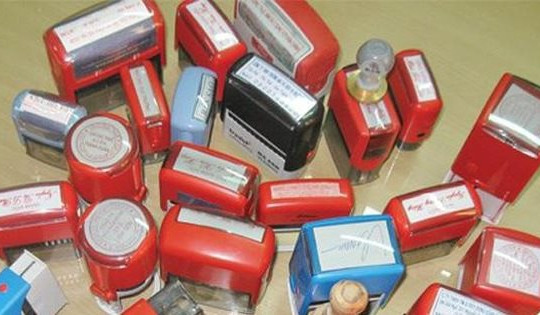 Khởi tố nhóm đối tượng bán giấy khám sức khoẻ giả