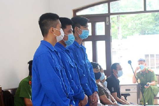 Lĩnh án tù vì giải quyết mâu thuẫn bằng bom xăng