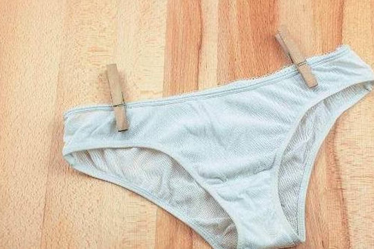Sau khi một người phụ nữ thức dậy vào buổi sáng, nếu không có ba 'hiện tượng' trên quần lót, thì 'tử cung' của bạn vẫn khỏe mạnh!